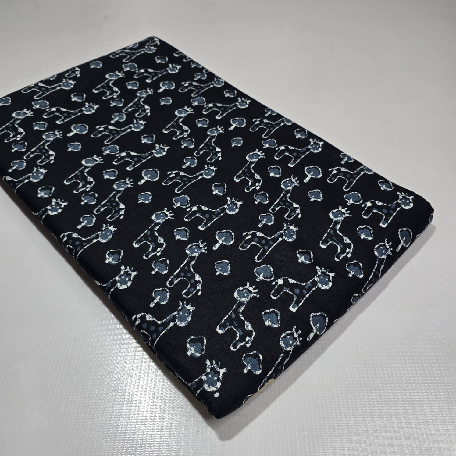 Giraffe Print Cotton — Noir