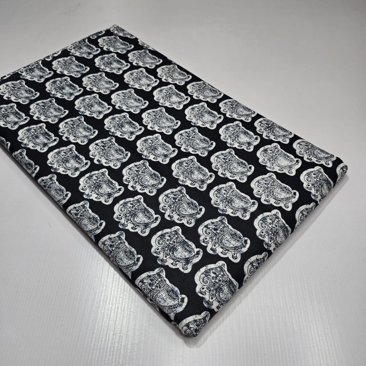Urn Motif Cotton — Noir