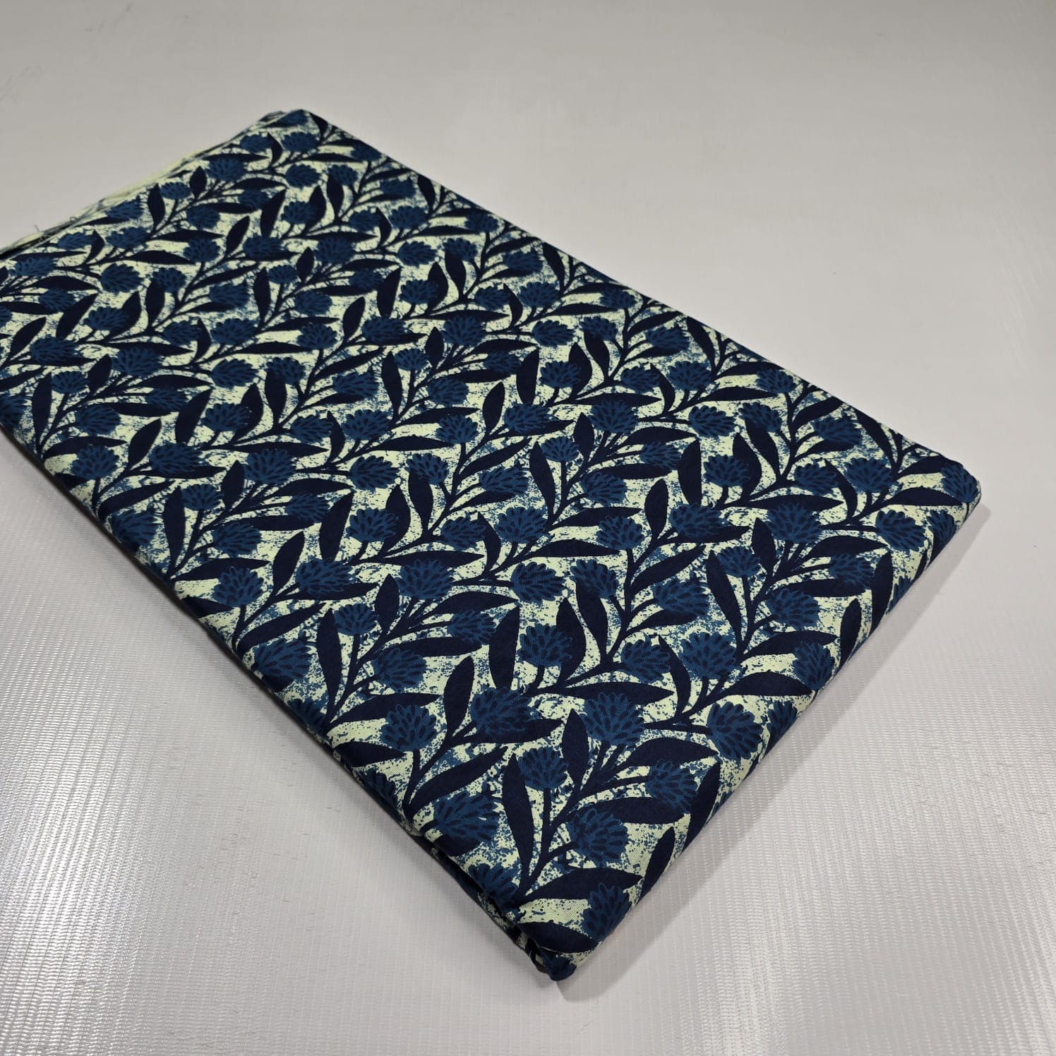 Floral Leaf Vine Cotton — Mint