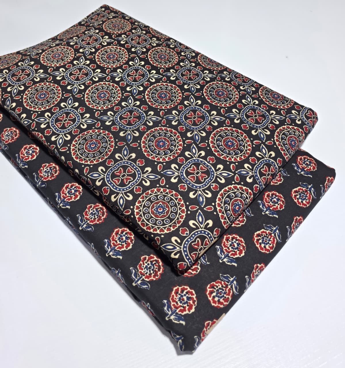 Ajrakh Medallion Grid Cotton — Noir