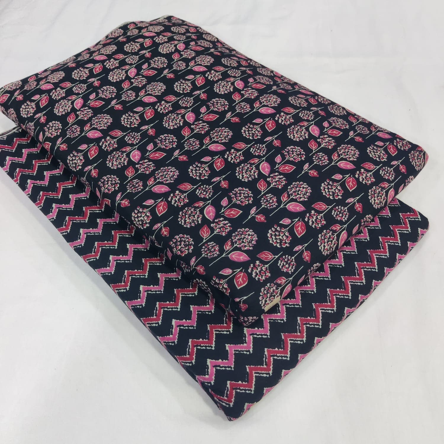 Ajrakh Hydrangea Cotton — Navy